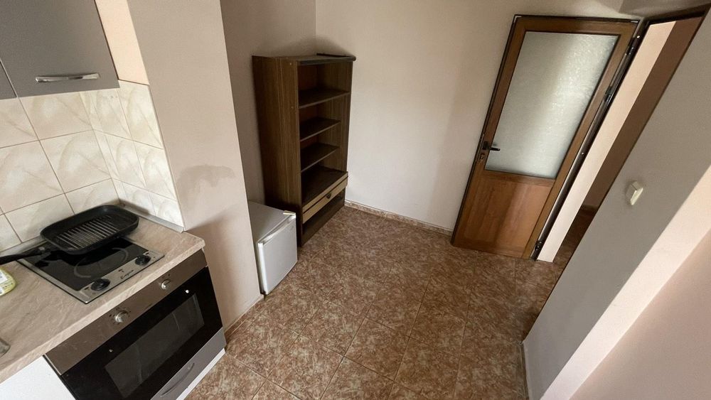 Продава се Двустаен апартамент в Бургас, Изгрев - 85 кв.м за 789 €/кв.м - Снимка #7
