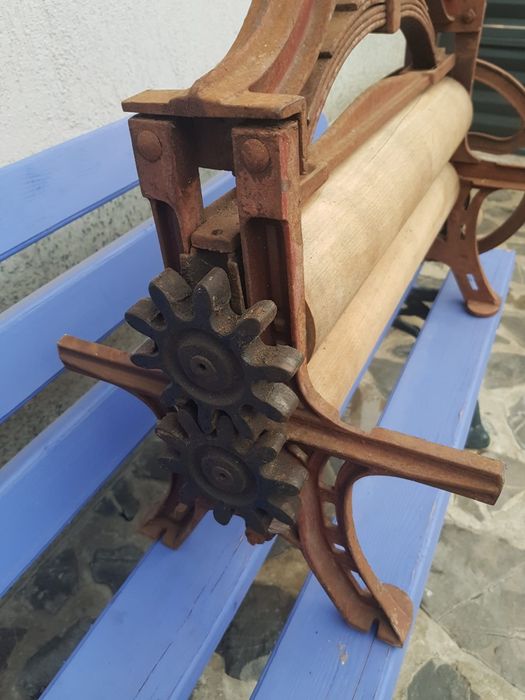 Vand storcator de rufe tip calandru