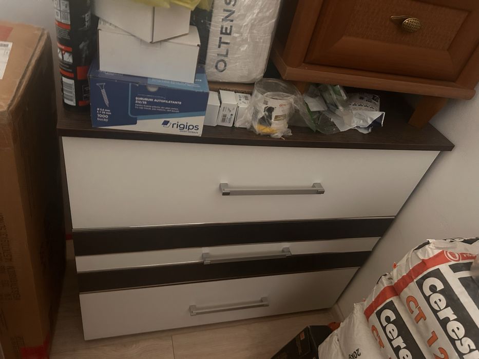 Mobila dormitor - dressing si comoda