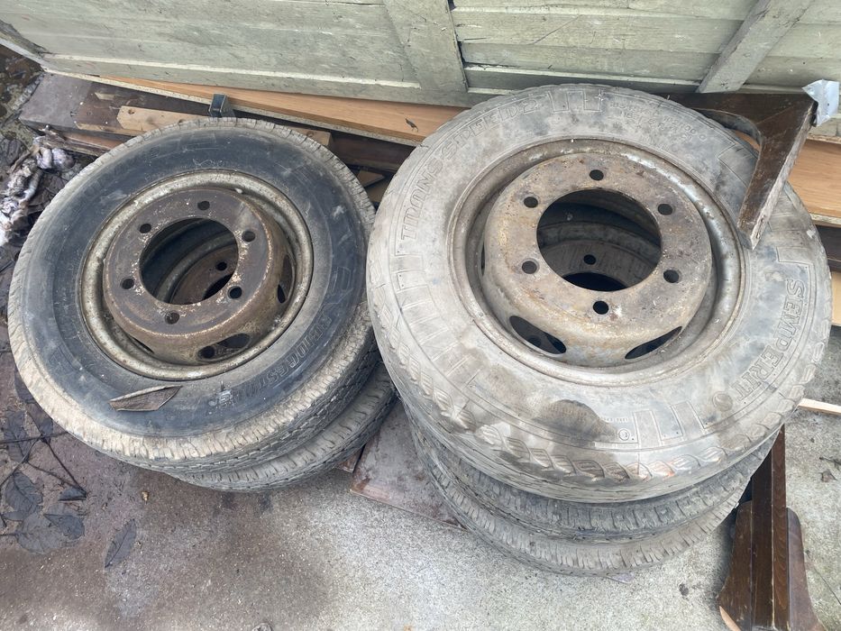 Гуми с Джанти Бус