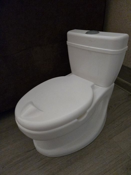 Детска тоалетна със звуци