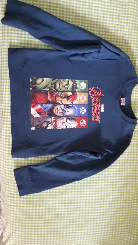 Bluza Avengers, marime 140