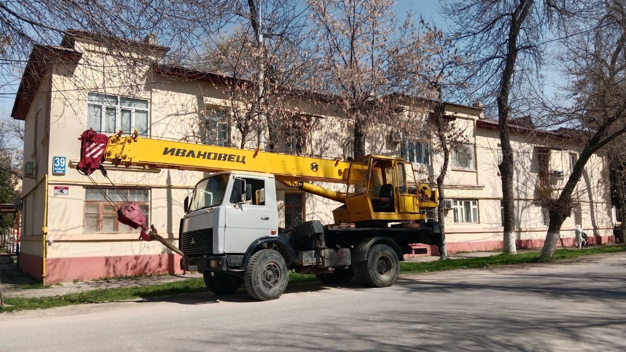 Автокран маз 16тонн 18метр