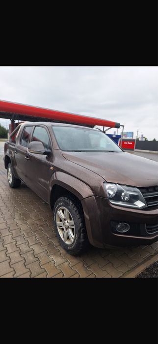 Vand sau schimb VW Amarok