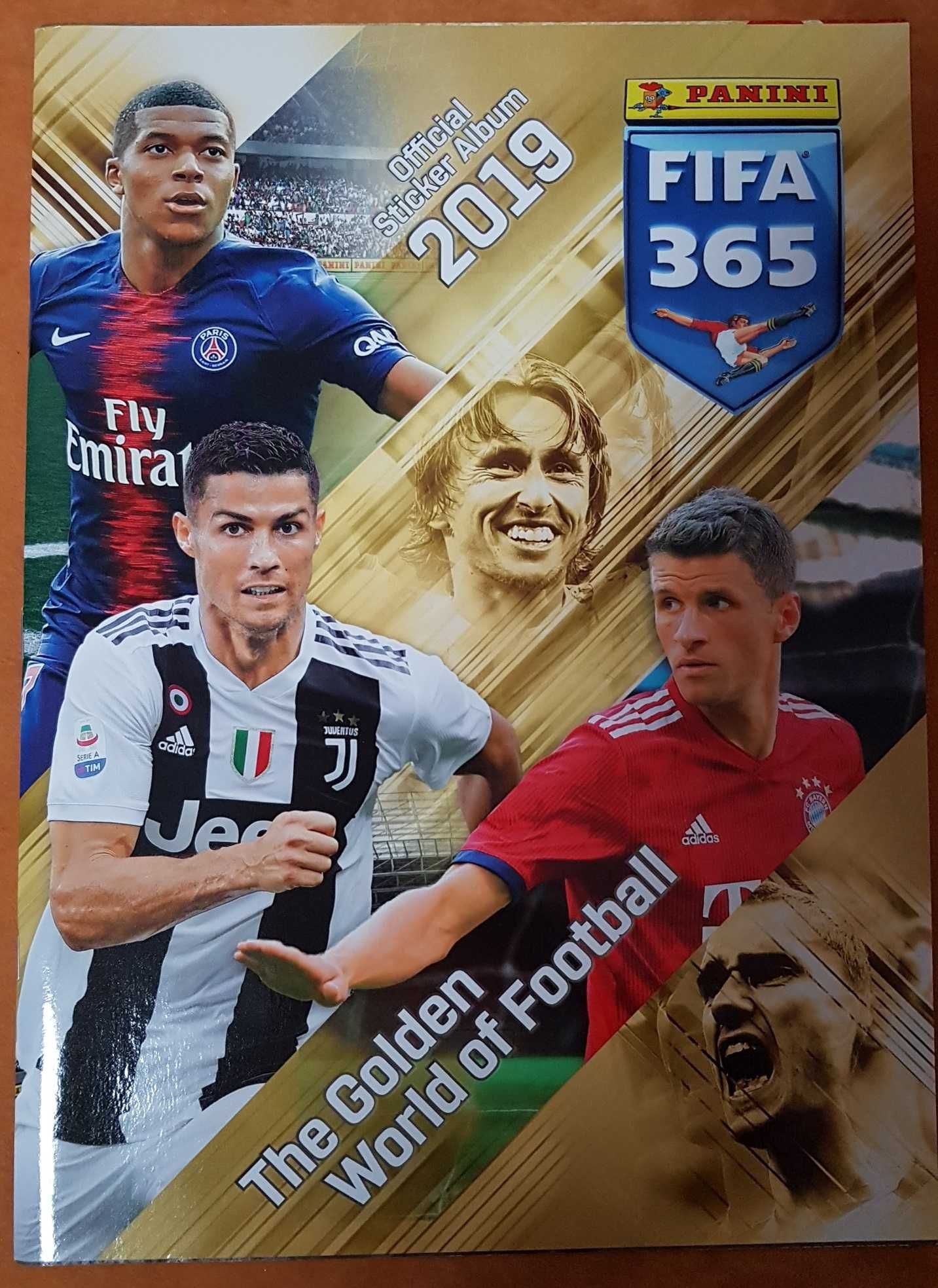 Album gol Panini FIFA 365 2019 Ed. Romaneasca (446 stickere)