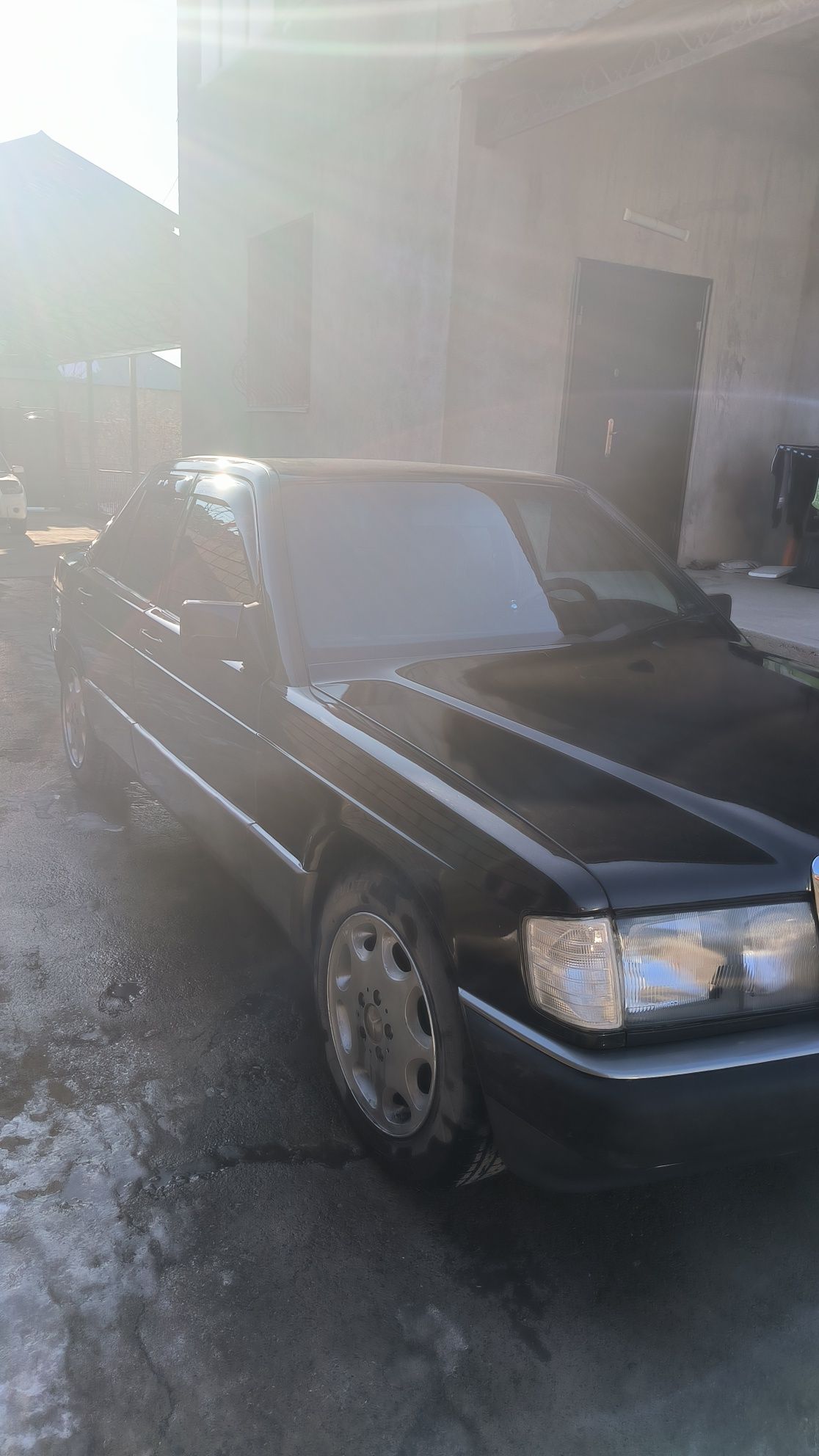 Продам мерс 190...