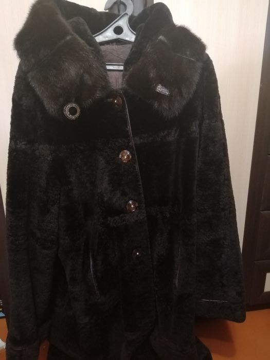 продам, шубу очень тёплая!