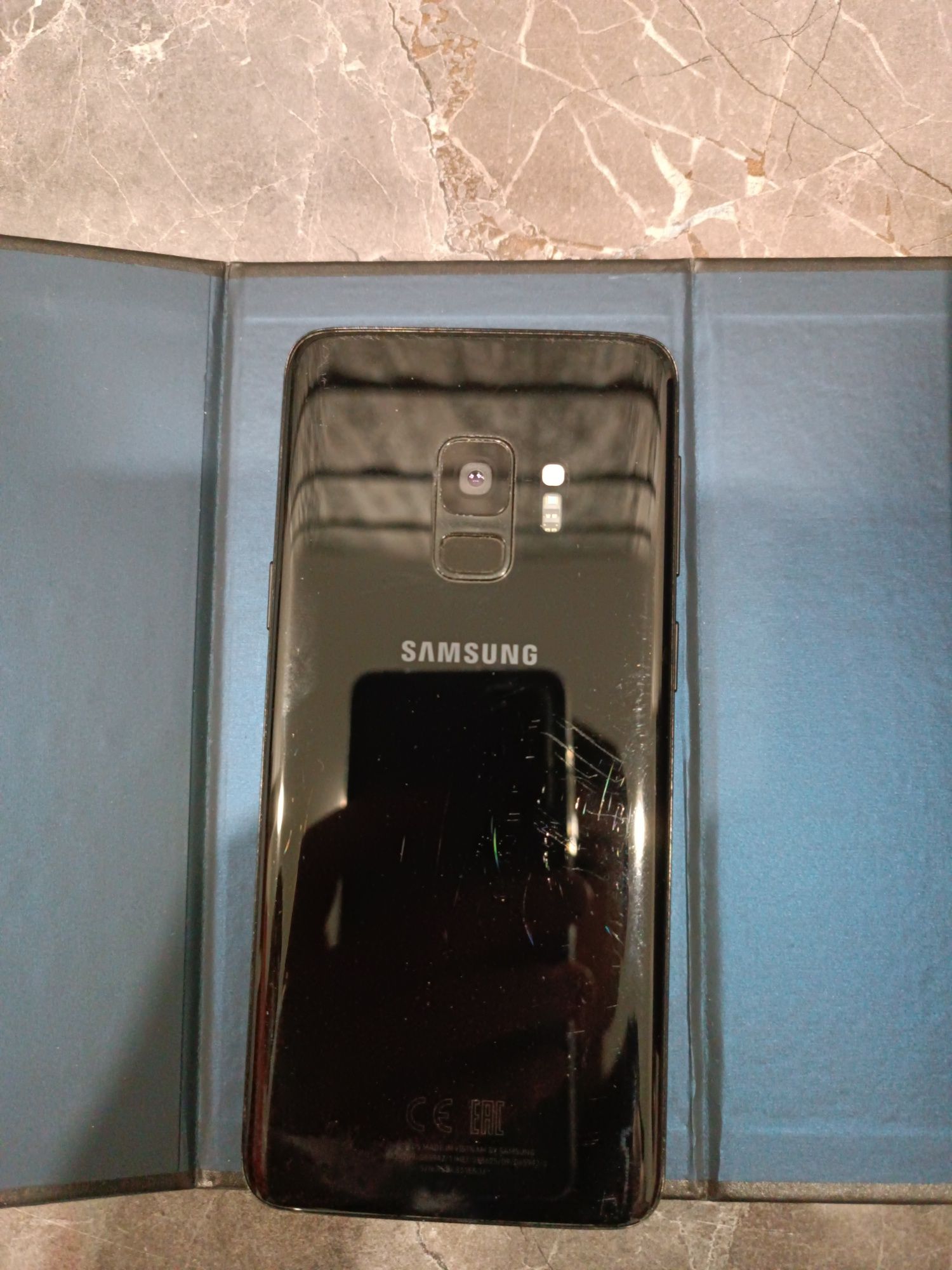 Samsung Galaxy s9 64/4