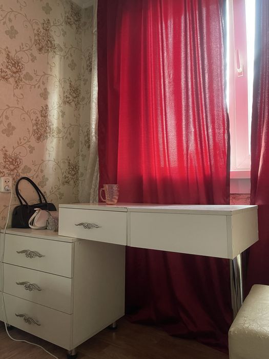 Туалетный столик дамский стол