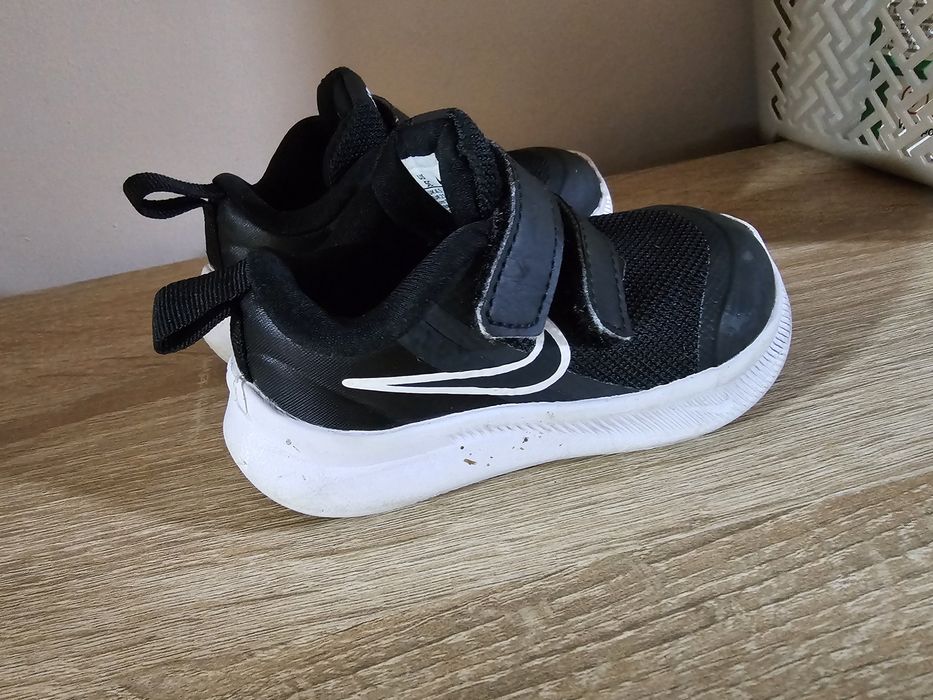 Adidasi nike copii
