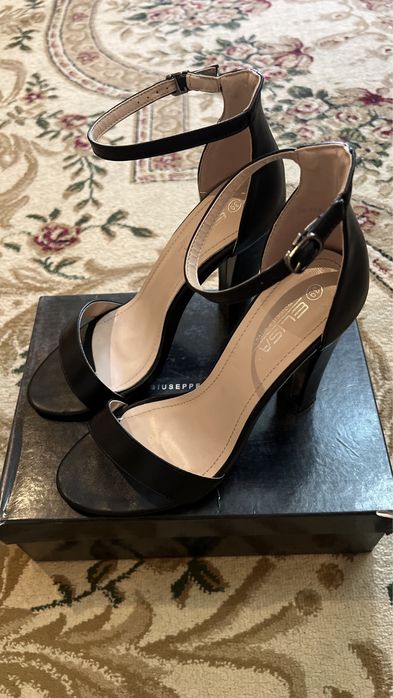 Босоножки 39 размер