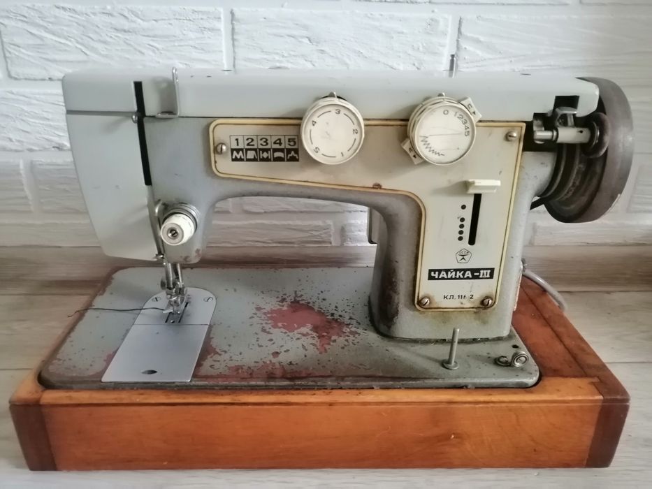 Швейная машинка Чайка. 10000.