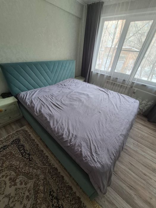 Двухспальная кровать