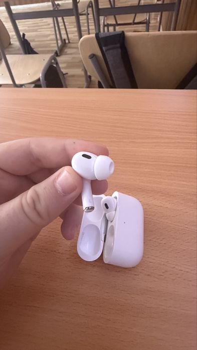 Vand Airpods pro 2 2022 originiale si ingrijite