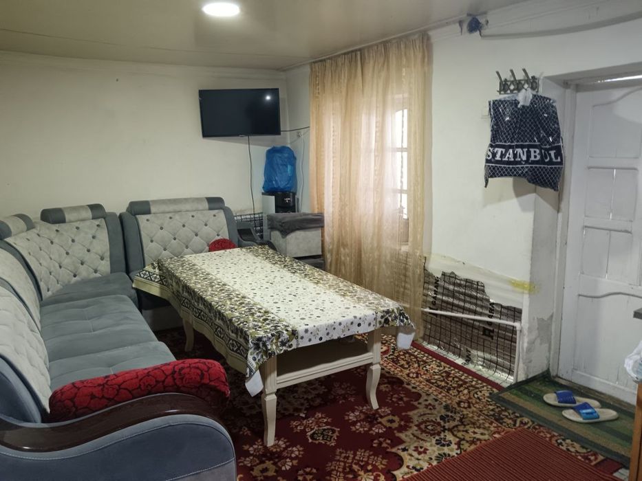 Срочно ховли сотилади узимизники