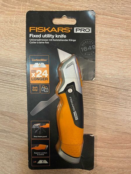 FISKARS Pro Fixed Utility Knife | NOU . Original