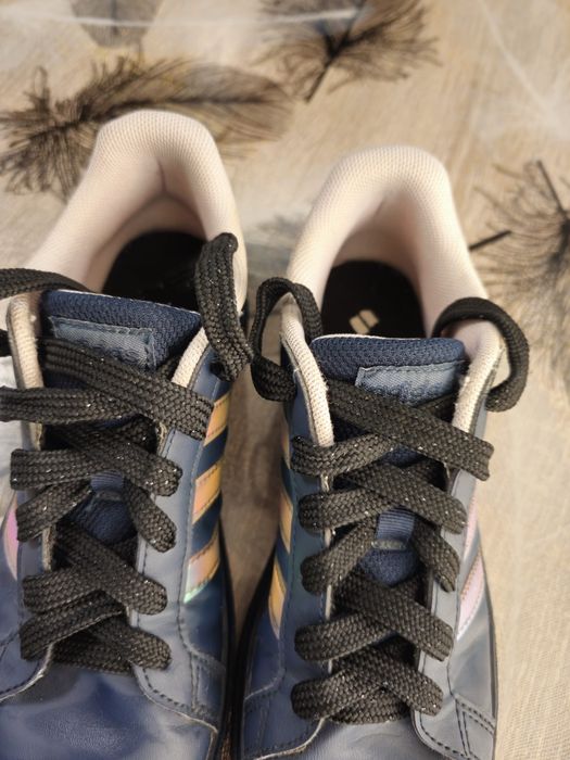 Маратонки ADIDAS унисекс кожени 36 2/3