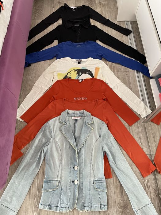 Lot bluze si un sacou nr.S-M