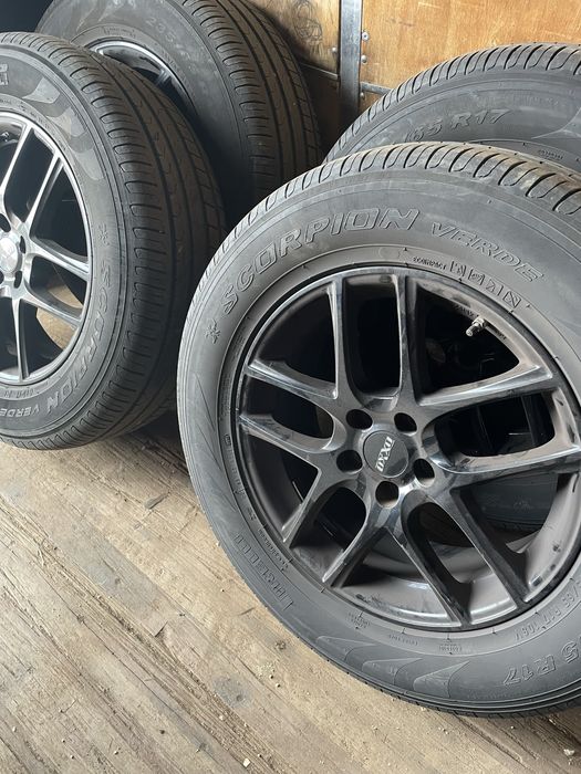 Джанти с Гуми  Pirelli Scorpion 235/65/17.
