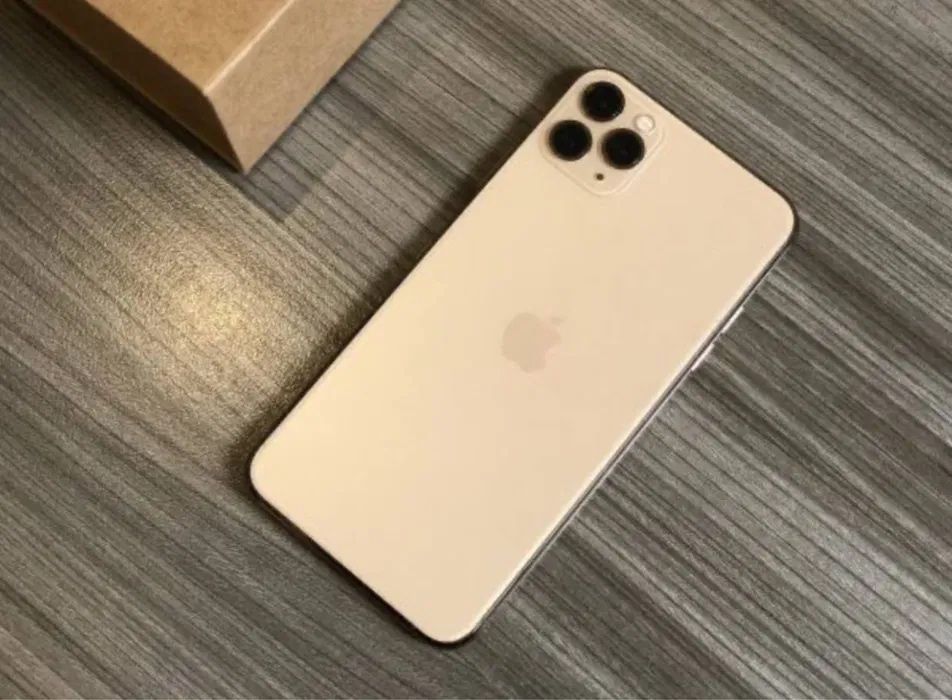Продам или обмен iphone 11 pro max 64гб