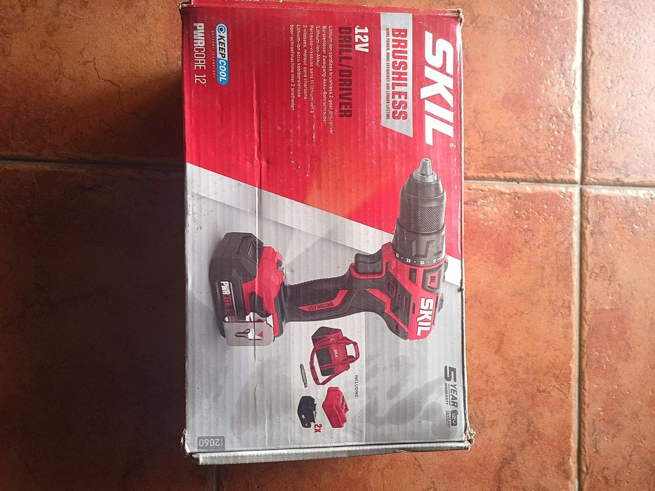 Mașină de înșurubat SKIL BOSCH 12 V