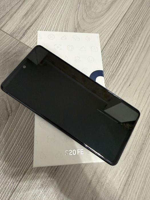 Samsung  Galaxy s20fe