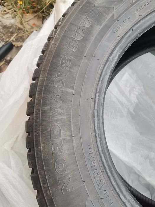 Продам шины R 18. Проездил 1 сезон