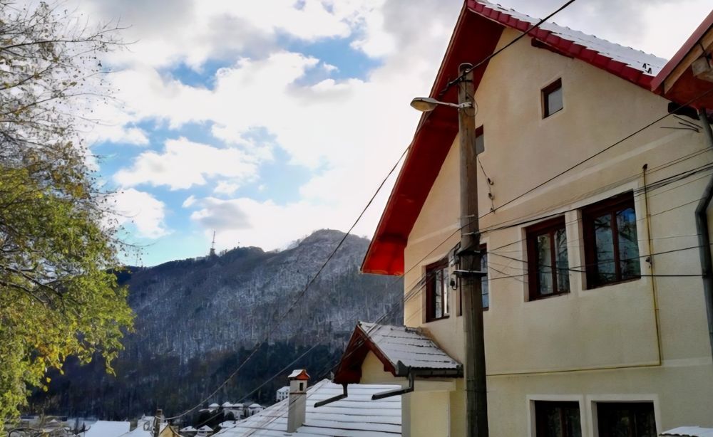 Avem liber de revelion!!Cazare in regim hotelier Brasov Centru Vechi