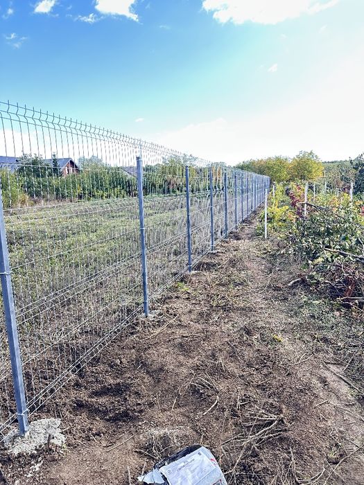 Meșteri la garduri și porți cu experiență în domeniul peste 15 ani