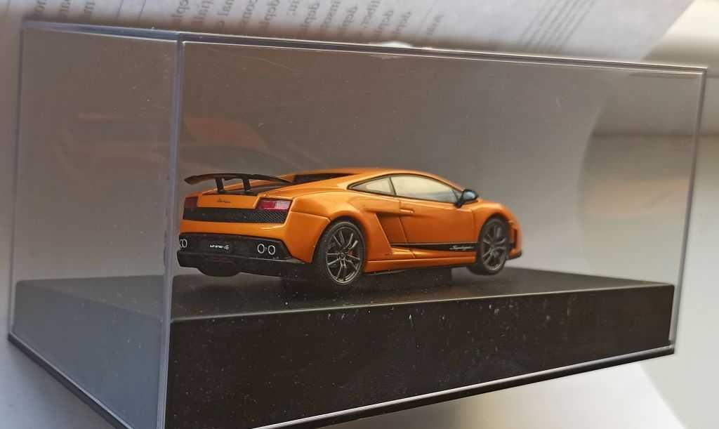 Macheta Lamborghini Gallardo LP 570-4 Superleggera 2010 - AutoArt 1/43