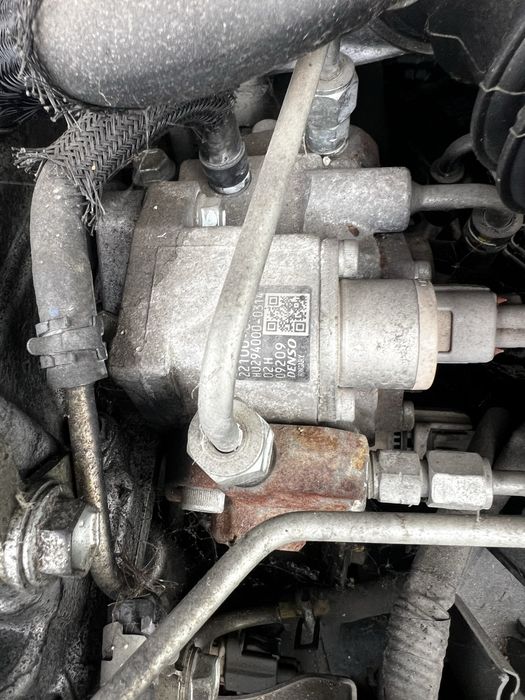 Тойота Toyota 2.2 D4d мотор оборудван на 178000км