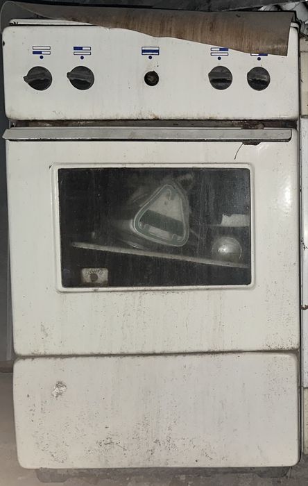 газ плита рабочая. Алмалинский район