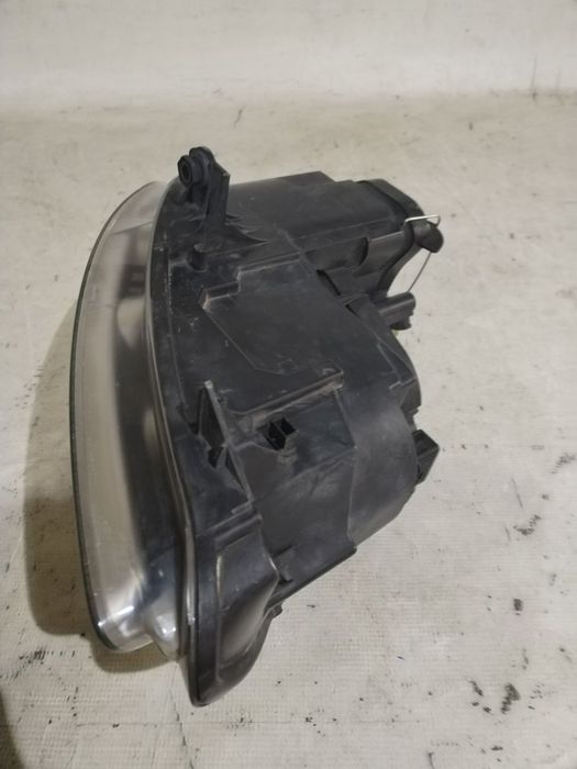 Far stanga VW Touran, 2003, 2004, 2005, 2006, cod origine OE 2K0941005B.