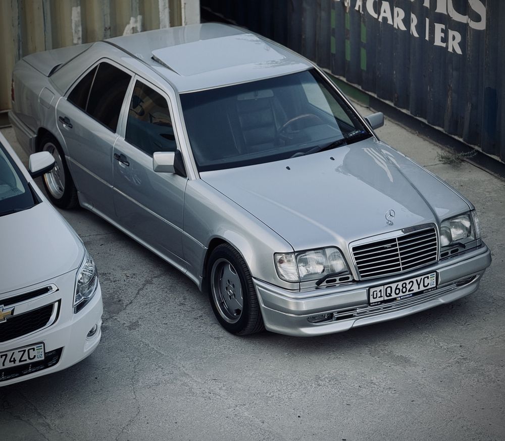 Mercedes benz w124 e320