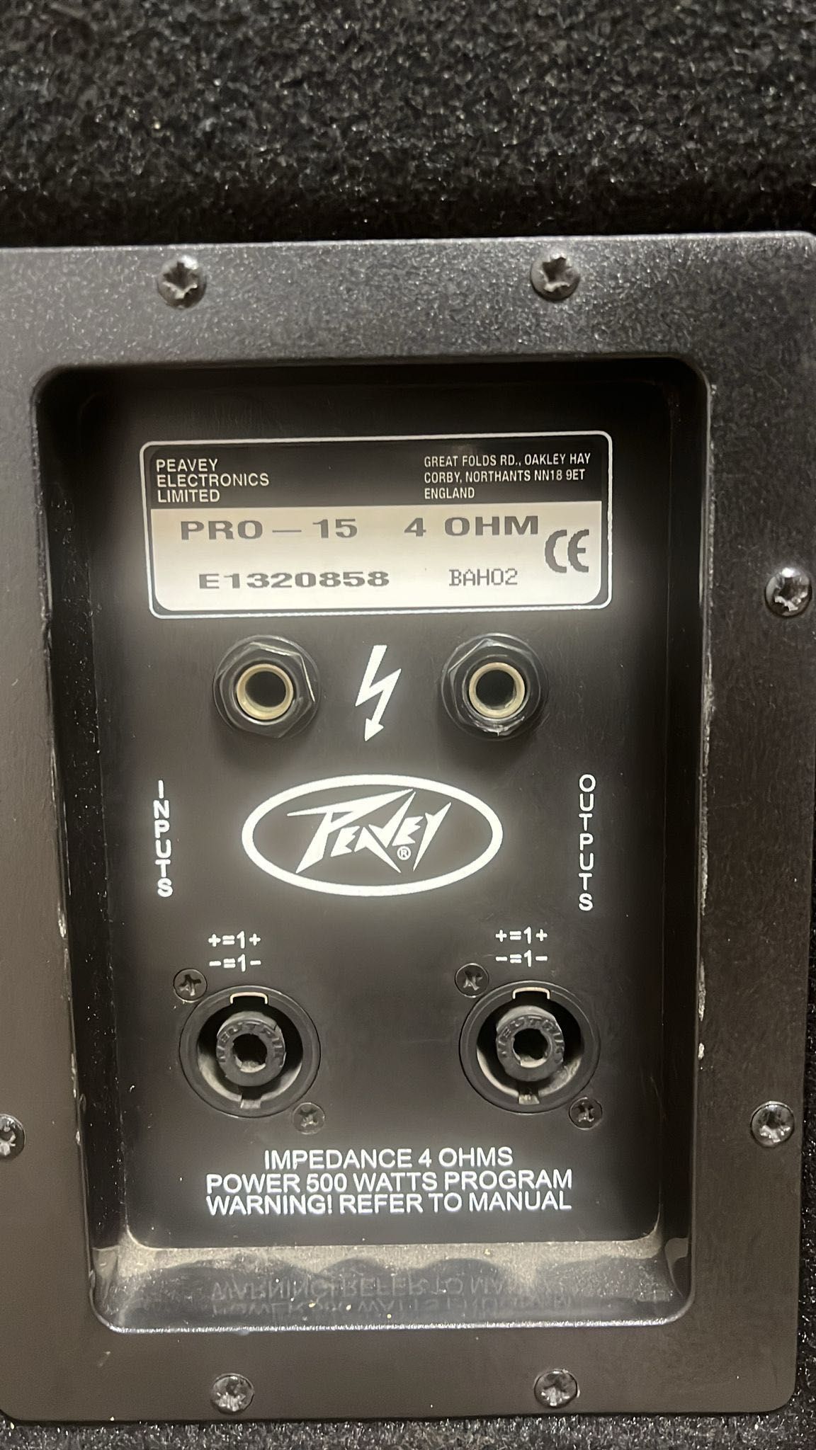 Boxe Peavey și mixer