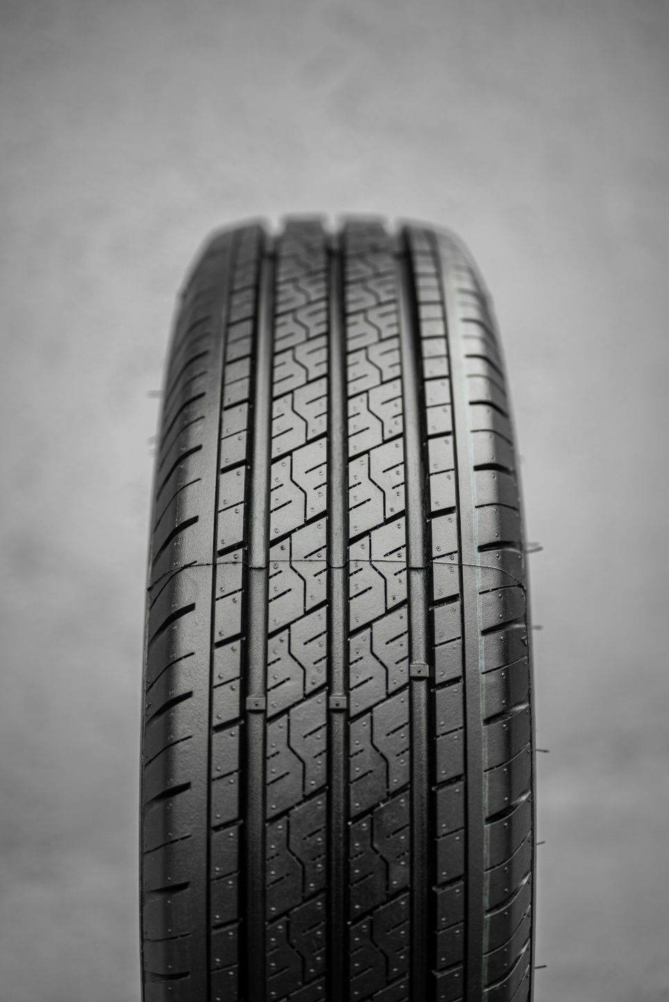 THREE-A 195/75R16C EFFITRAC 107/105R