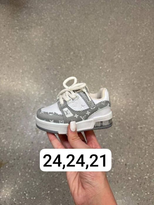 Adidași copii cu luminițe