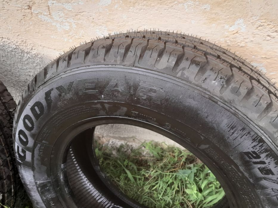 Cauciucuri  Noi !215 70 R15C