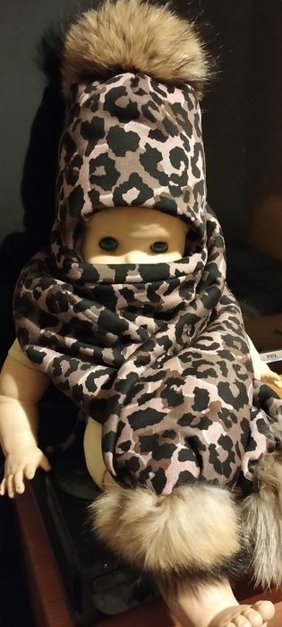 Продам красивый набор шапка шарф