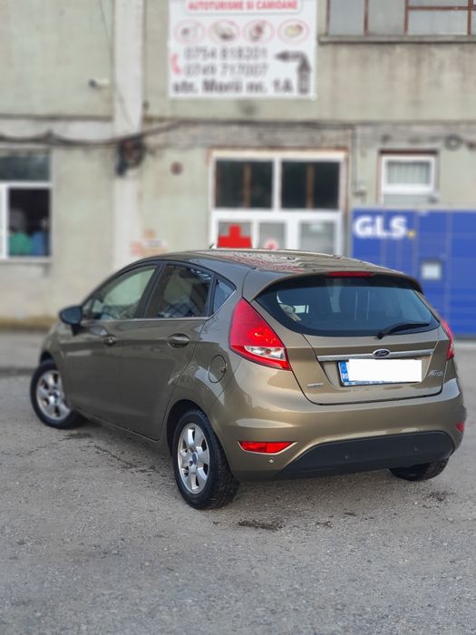 Ford Fiesta    .