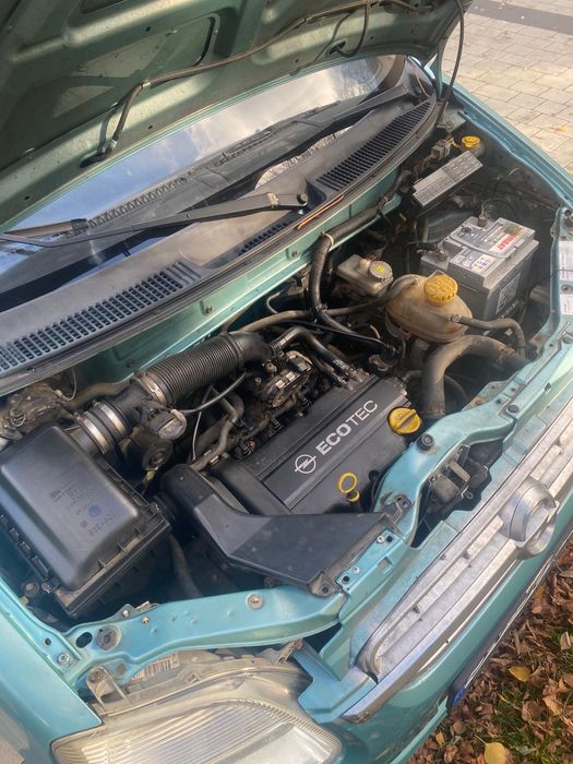 Vând Opel agila, motor 1.2,an 2002 dar bate ceva la motor
