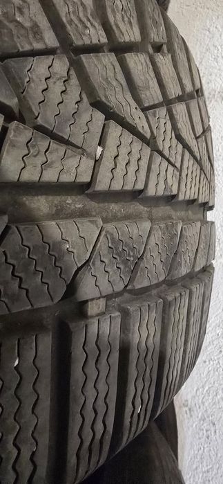 215 50 17 Зимни гуми Sailun