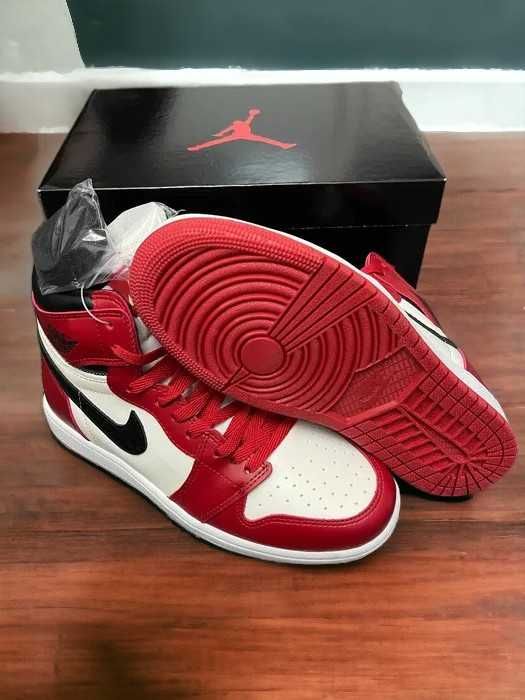 Nike Jordan 1 High Chicago Red