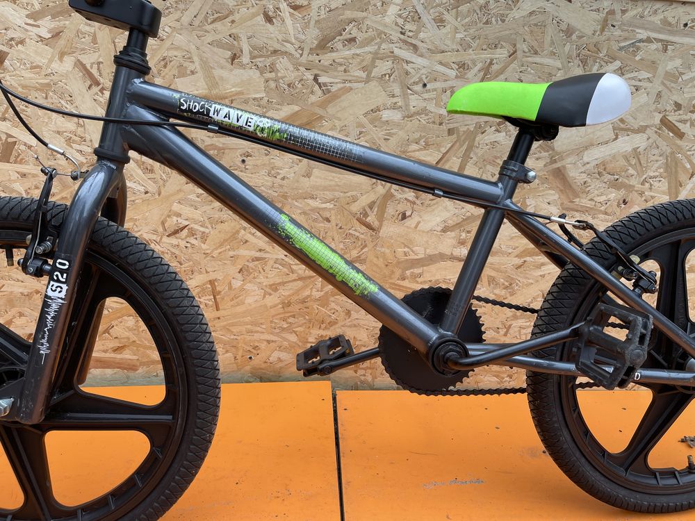 Bicicleta bmx jumper Shockwave roti 20”