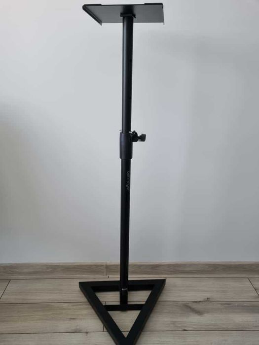 Vand 1 stativ Behringer SM5001
