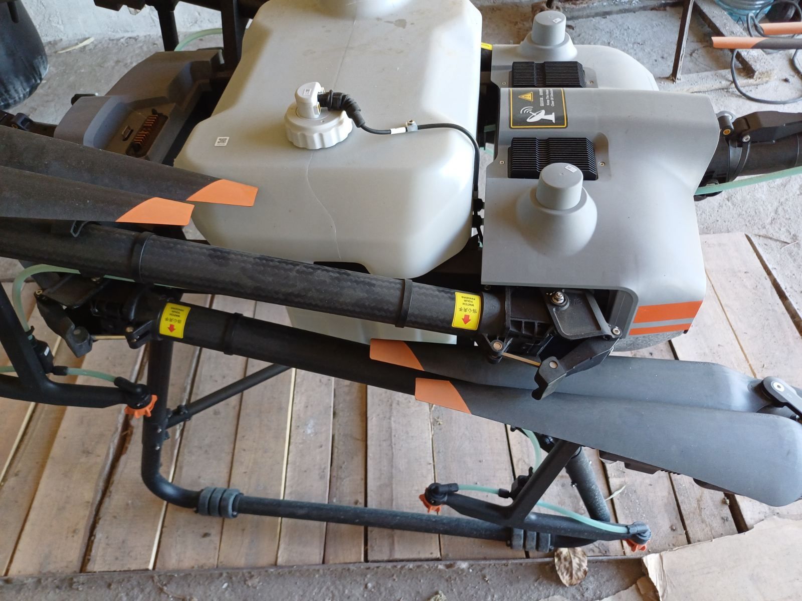 DJI Agras T30 Combo 3 батерии