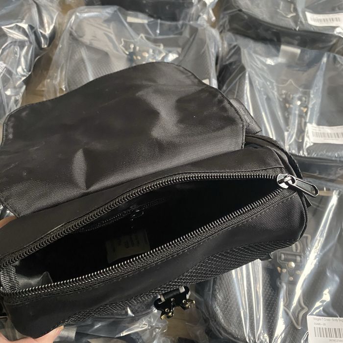 Trapstar Irongate Cross-Body Bag/Чанта - Black/Reflective