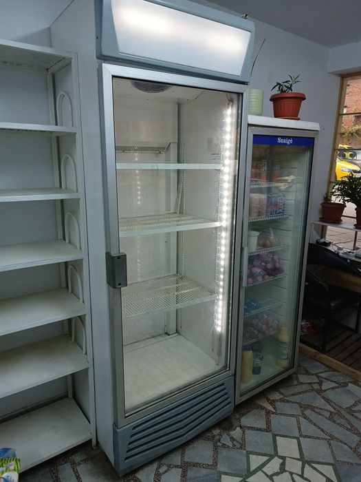 Хладилници плюсове Ветрино напълно изрядни.Плащаш само големия.