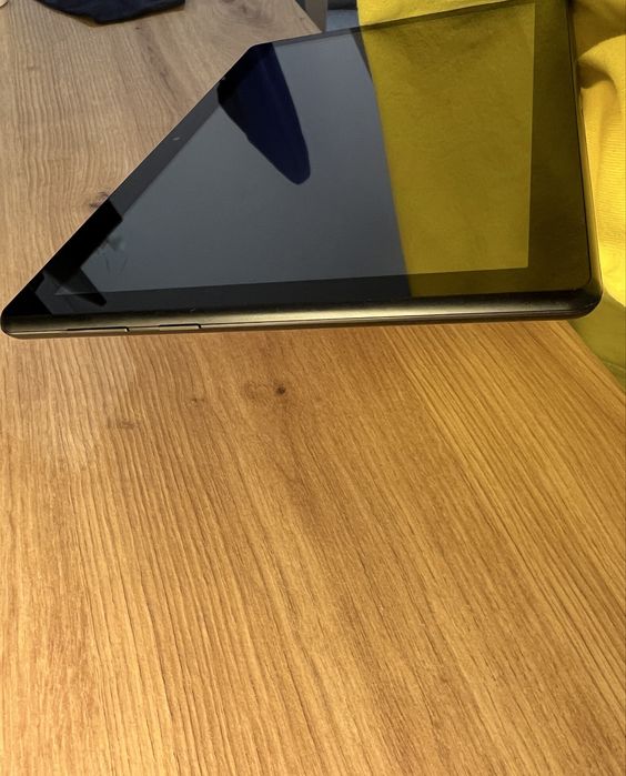 Tableta Lenovo TB-X505F