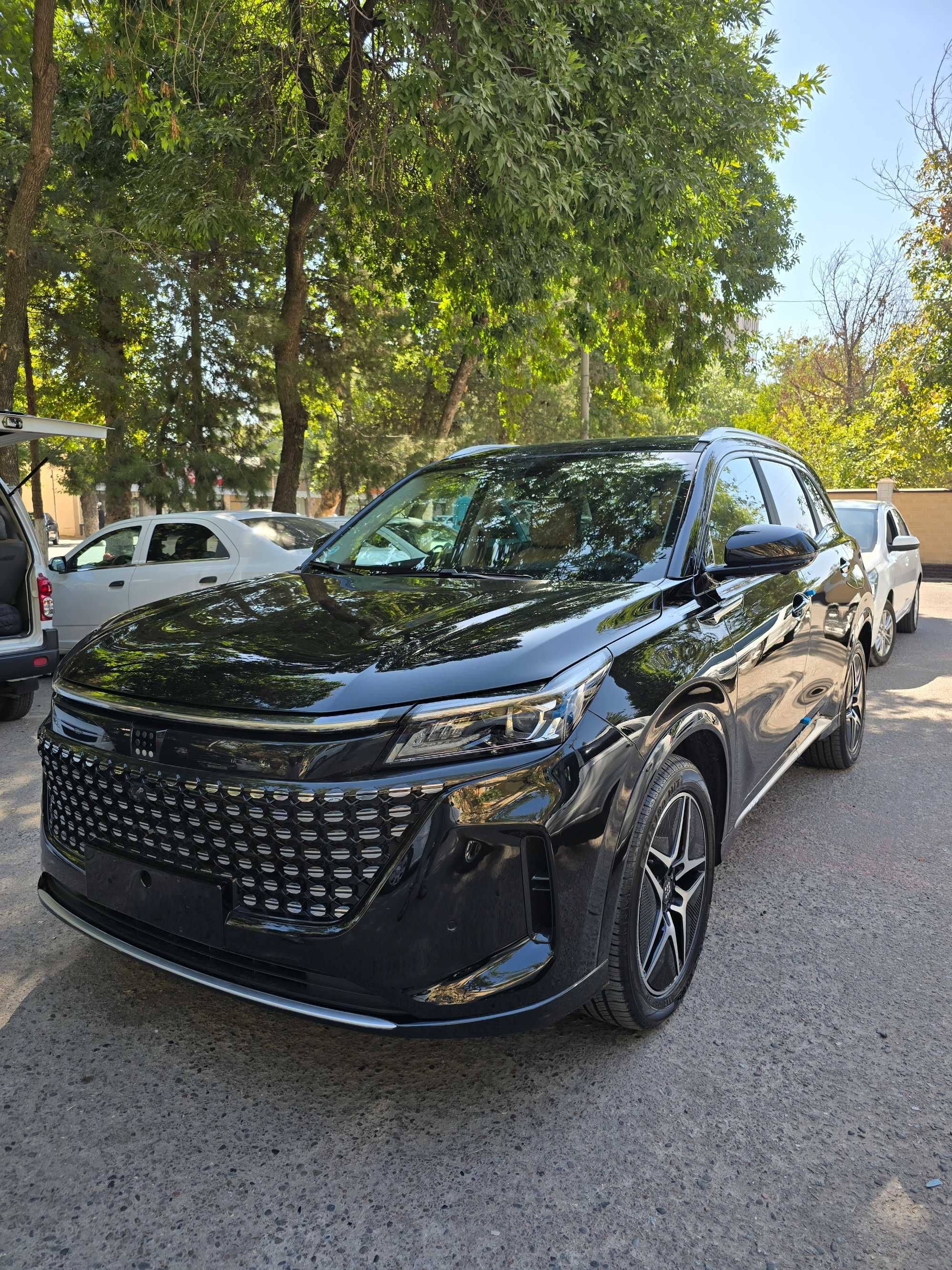 DongFeng Fengon S 508